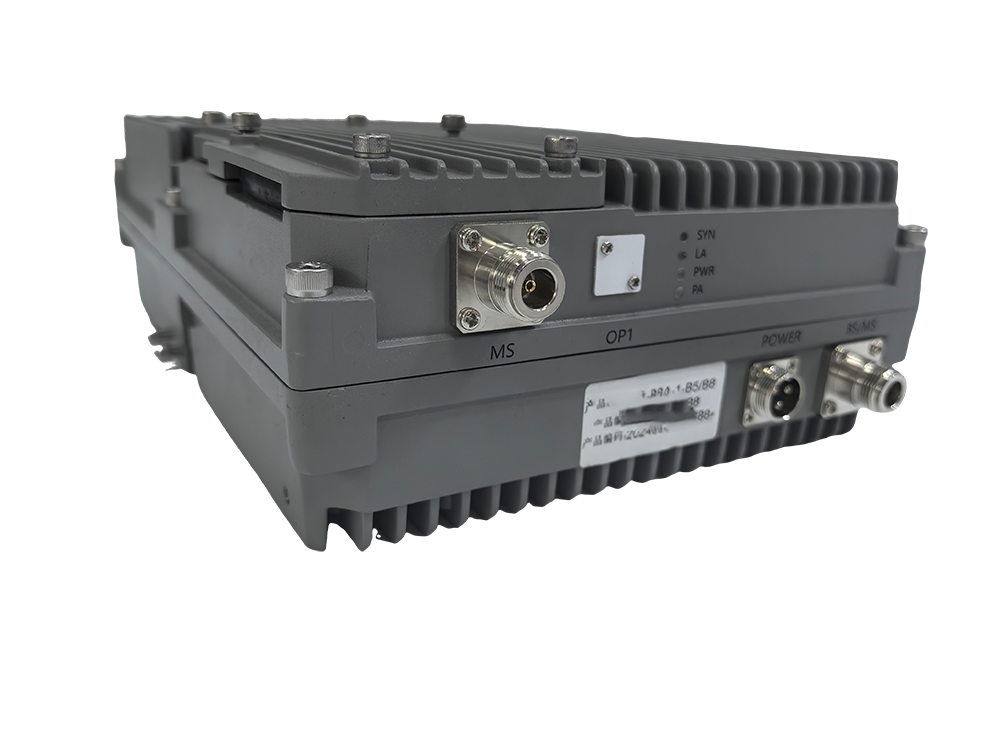  滨城三频手机信号接收器2000㎡